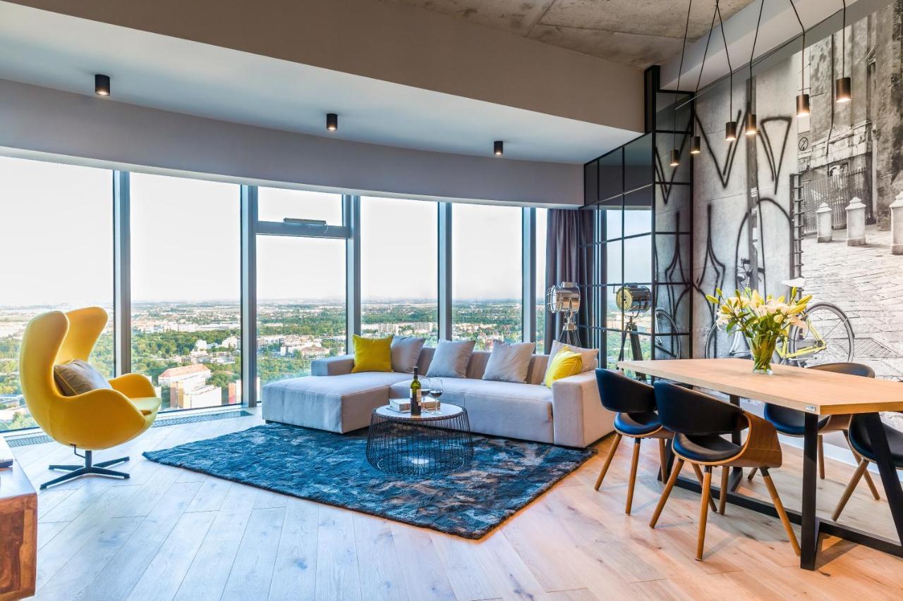 ורוצלב Apartamenty Sky Tower מראה חיצוני תמונה